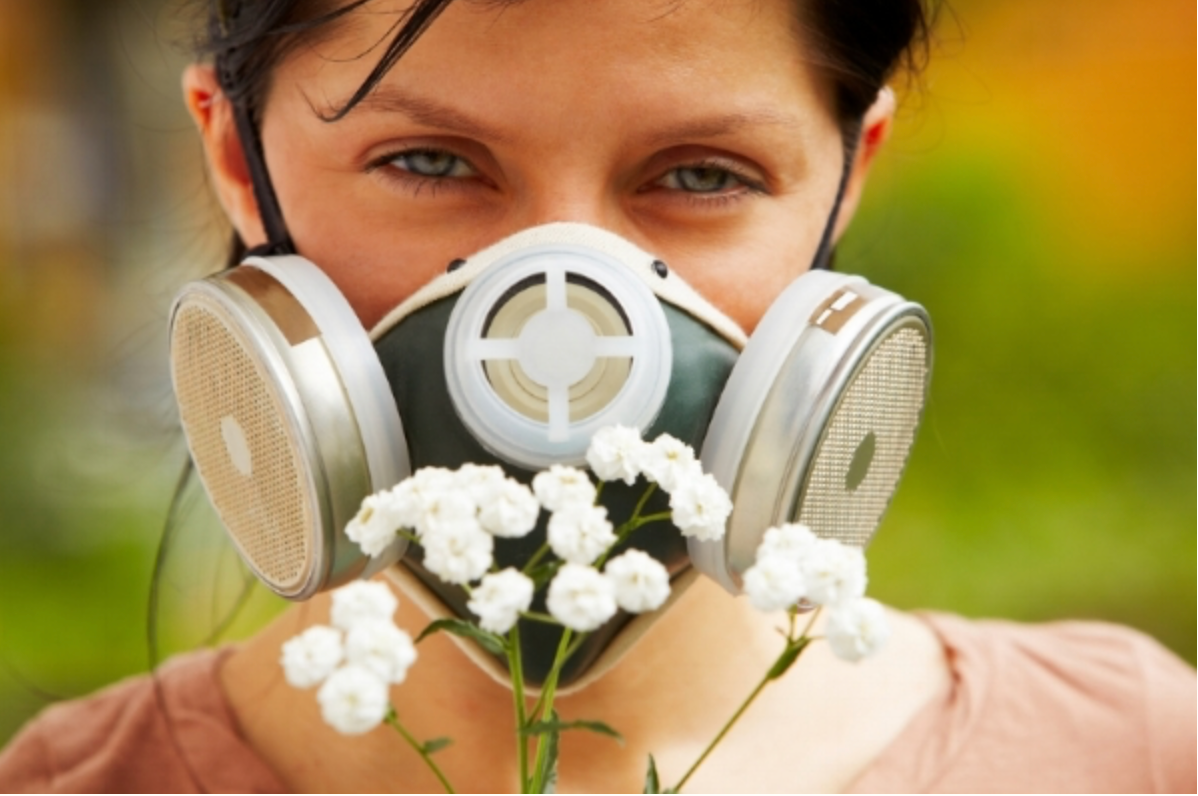 The impact of pollution on the skin & how to protect it.